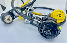 Regulator Set - Apeks DST, ATX 40, Aqualung alternate, pressure & depth gauge