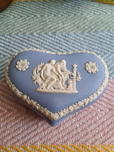 Wedgwood jasper ware pale - wedgwood,