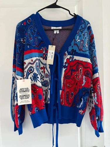 Never fully dressed blue - fully,