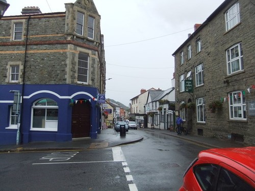 Photo 6x4 castle road - castle, builth