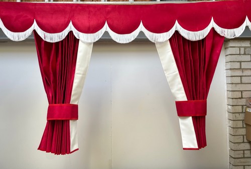 Dutch style truck - style, curtains