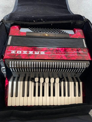 Hohner amica iii accordion - amica, 72
