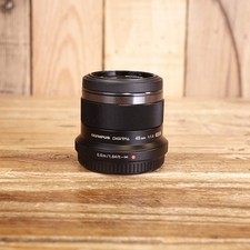 Used Olympus M Zuiko 45mm F1.8 Black Micro Four Thirds Lens