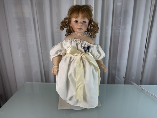 Artist doll kaye - doll, wiggs