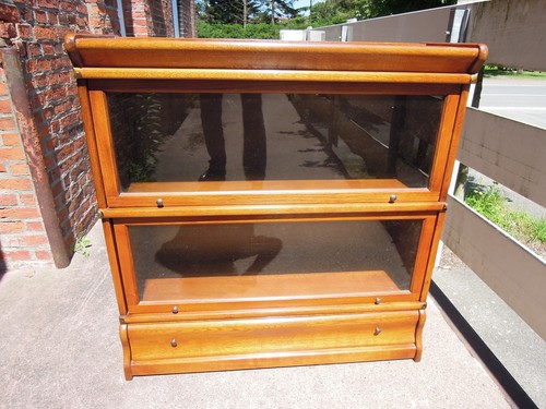 Small solid oak bookcase - small, in