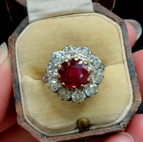 Art deco 8ct round - round, ruby