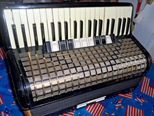 HOHNER ATLANTIC III ACCORDION IN GOOD COSMETIC CONDITION , PLAYABLE !