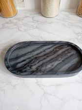 Oval tray