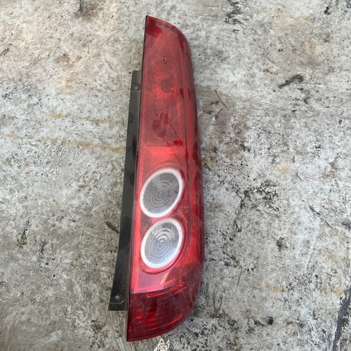 Drivers tail light ford - ford, fiesta
