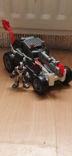Imaginext figure bundle - figure, with