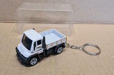 Diecast Model Mercedes Benz Unimog U300 Keychain Keyring ??