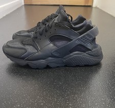 Nike Air Huarache Triple Black Trainers Mens UK Size 8  (EU 42.5 - US 9)