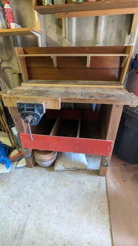 Traditional woodworking bench - traditional,