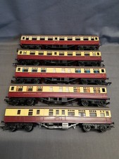 5 x TRIANG BR CARMINE & CREAM MK1 COMPS , RESTAURANT, BRAKE COACHES GOOD UNBOXED