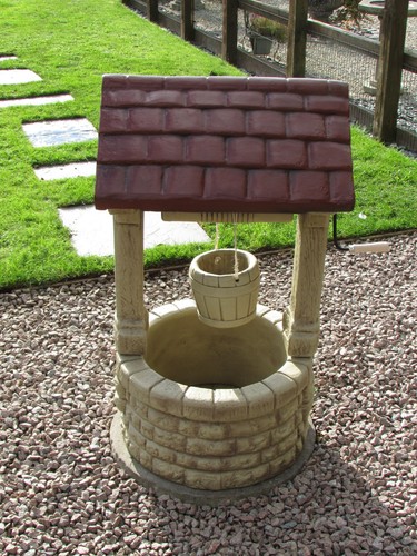 Large wishing well - large,