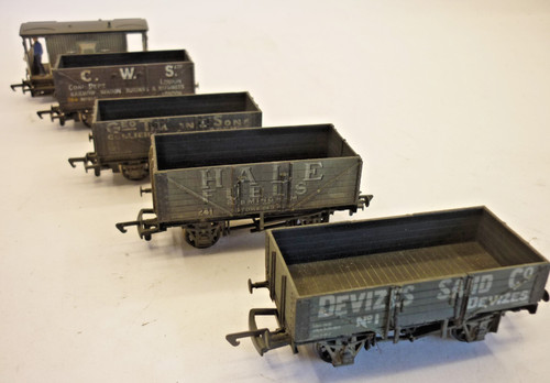 Gauge wagons - 00,