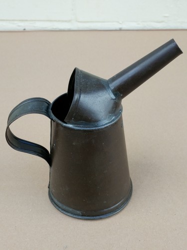 Vintage metal oil - , can