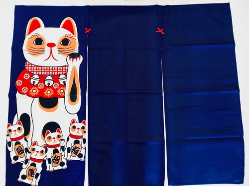 Japanese maneki neko - neko, noren