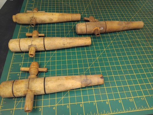 Vintage wooden barrel - x,