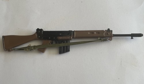 Vintage action man slr rifle - action,