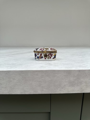 Vintage porcelain hinged - vintage,