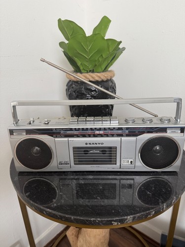 Vintage retro sanyo - sanyo, m7000k