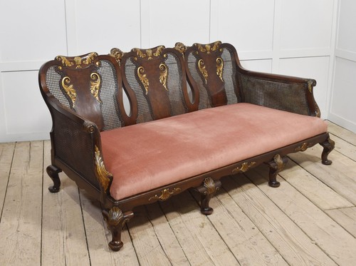 Walnut bergere - 🛋️,