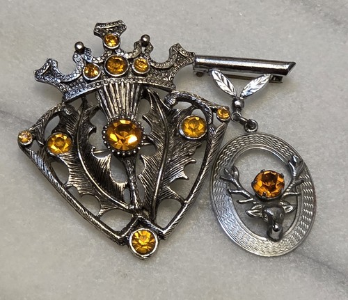 Scottish brooches bundle - scottish,