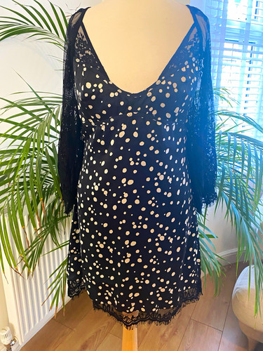 Free people black white - free,