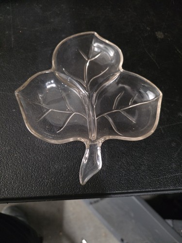 Vtg 1950 hazel atlasf - 2, leaf