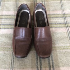 LADIES GLUV BROWN LEATHER SLIP