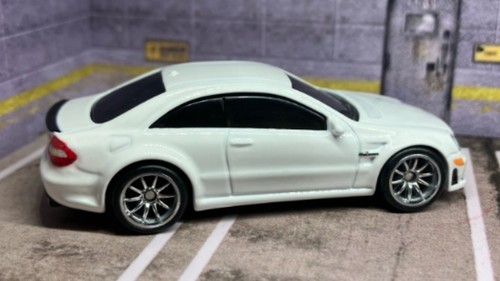 Custom white mercedes benz - '08, mercedes-benz