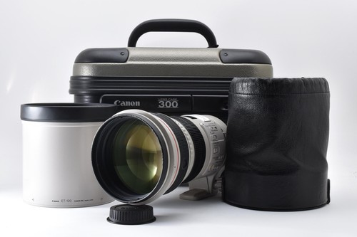 Almost mint case canon ef - [almost, w/case]