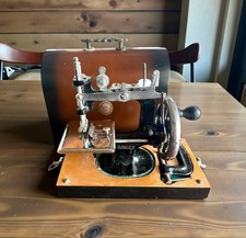 SINGER Sewing Machine Retro
