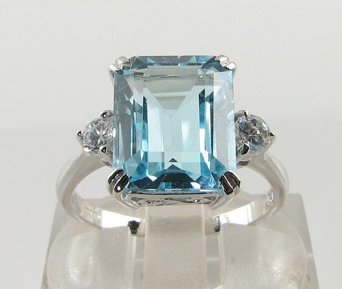 Big 9ct white gold - big,