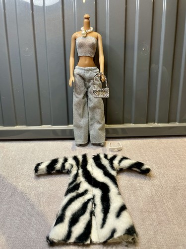 Barbie doll 7pcs - barbie, silver