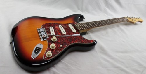 Squier fender strat - squier,