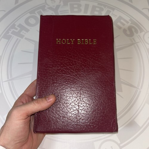 Holy bible new - -,
