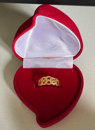 Elegant 22k gold ladies ring - 22k,