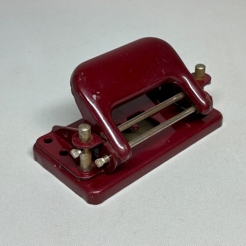 Vintage kin maroon - hole, punch