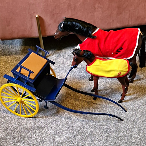 Sindy dollhouse horses - sindy,