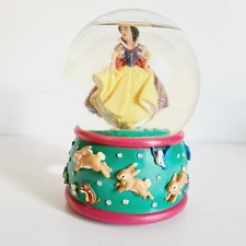 Disney Snow White Snowglobe