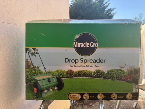 Miracle gro drop - drop, lawn