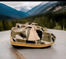 New Clarks Originals UK 3.5 D /EU 36/ US 6M Ashton Green print Ladies Rare Shoe