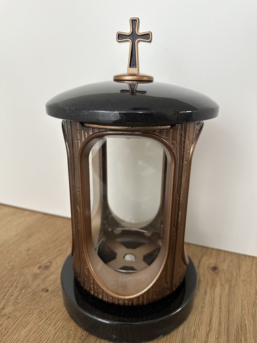 Granite grave lamp with - grave, cross