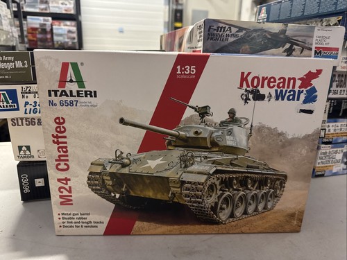 Italeri m24 chaffee - 1:35,