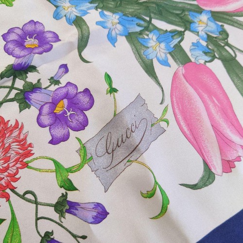 Gucci floral scarf - floral,
