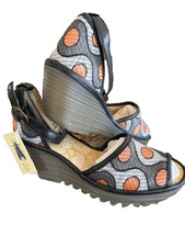 Fly London Wedge Unique
