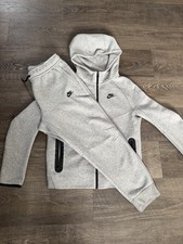 Grey Nike Tech Fleece 13-14 XL Boys Full Tracksuit