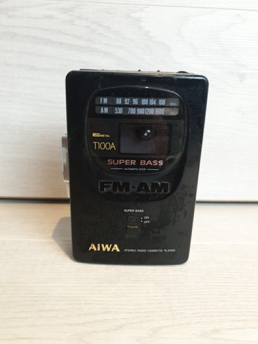 Aiwa 100a walkman - t,